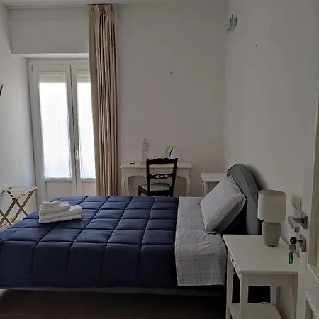 B-karalis Di Enrico Tupputi Guest house